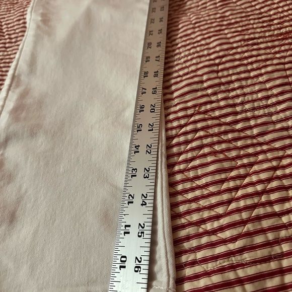 Vera Wang White Ankle Cropped Jeans - Picture 3 of 8